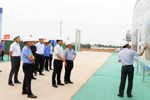 省国资委党委委员、、副主任李凯到永利集团官网集团调研指导事情