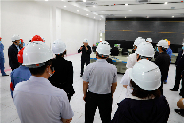 永利集团官网集团复工复产促增添项目观摩聚会与会职员走进大秦国源三秦环保秦邦园区在榆项目