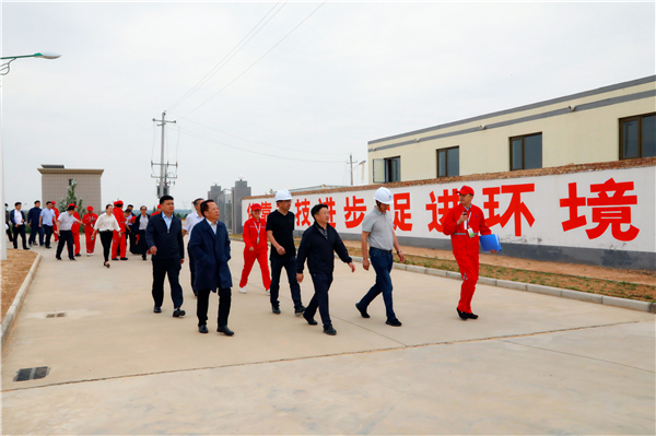 永利集团官网集团复工复产促增添项目观摩聚会与会职员走进绿色能源公司油气公司水情形公司陕北片区项目