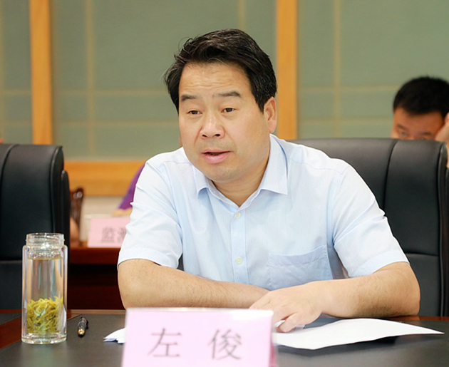 熊良虎拜会渭南市生态情形局党委书记、、、局长左俊