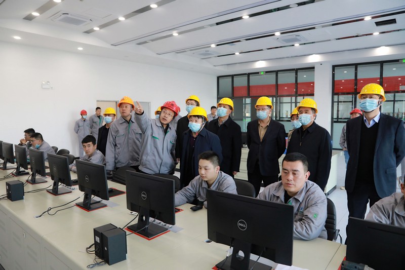 熊良虎拜会榆林市市长李春临、、、副市长张胜利