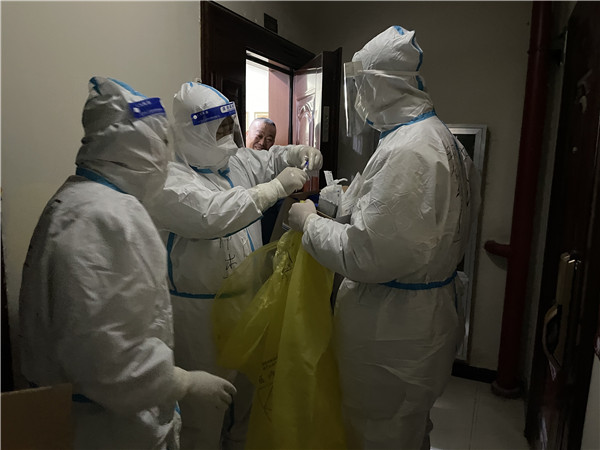 永利集团官网集团：响彻在战“疫”前线的入党誓词 配图4.jpg