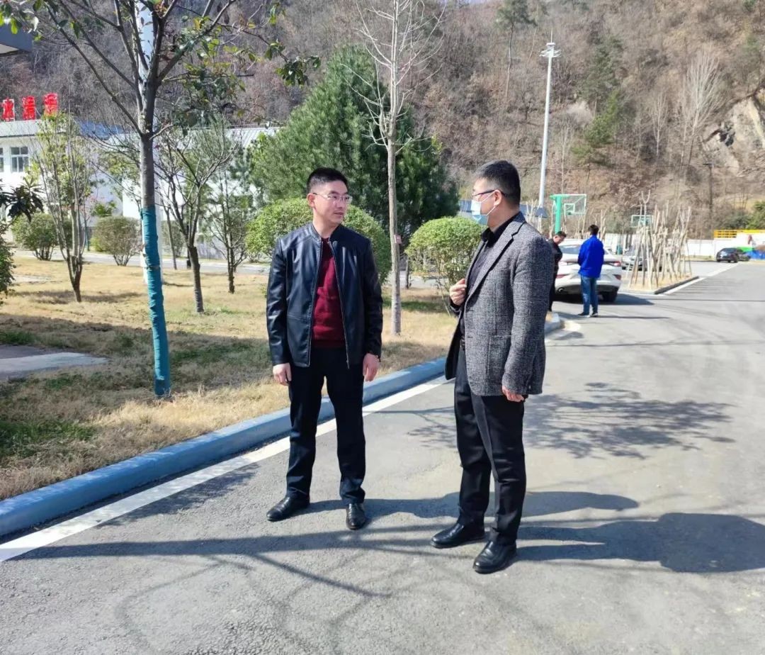 商南县委书记徐江博到水情形公司商南县污水处理厂调研