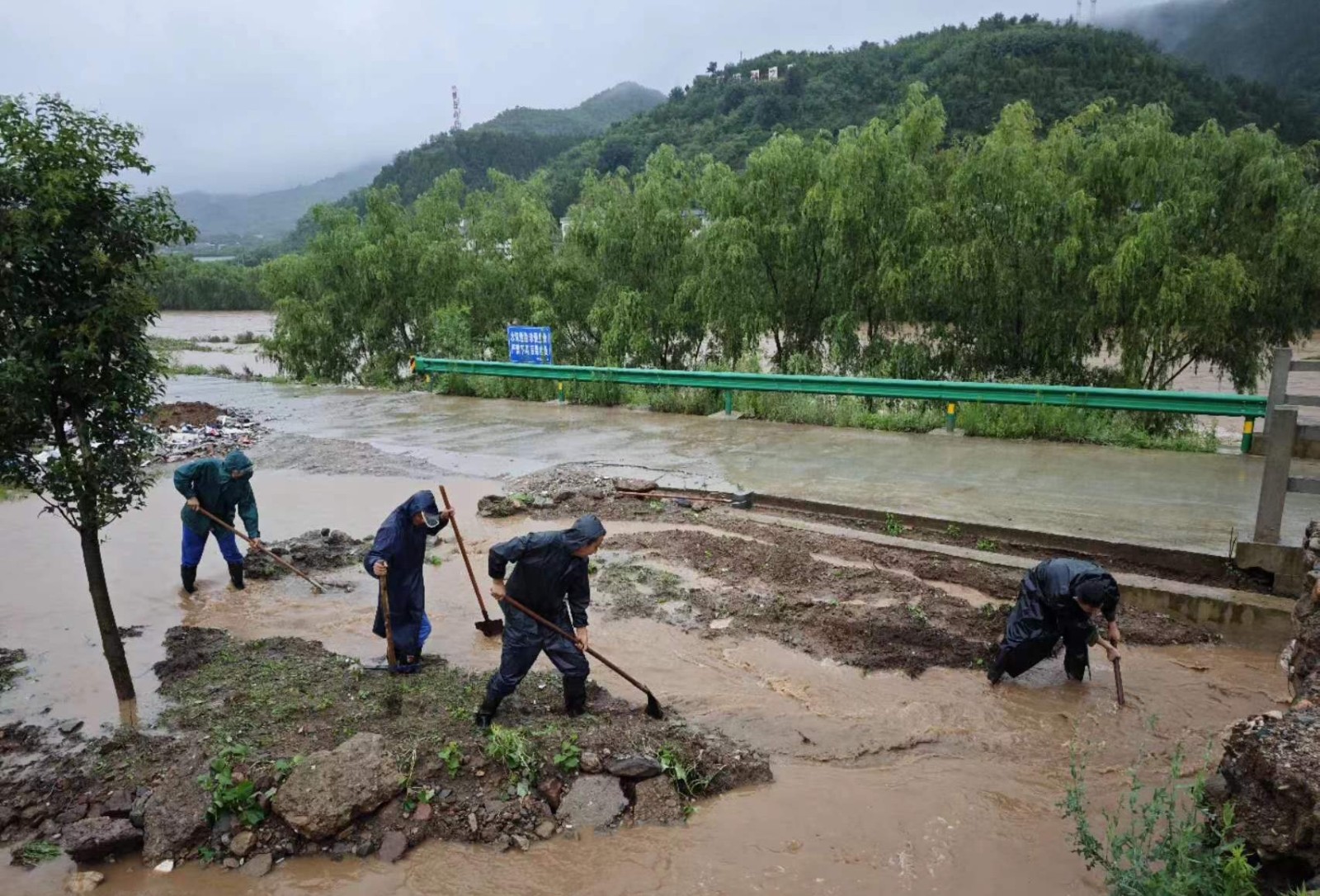 水情形公司：绝不松懈强继承 守牢防汛清静线